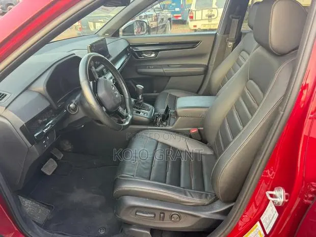 Honda CR-V 2023 Red · Photo 1