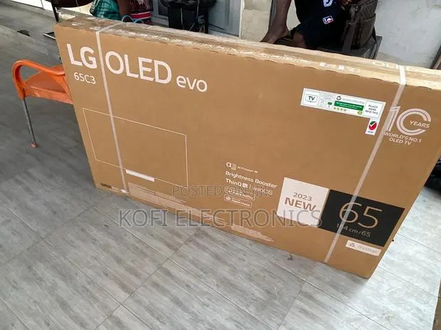 Lg Smooth Performer 65” Tv · Photo 1