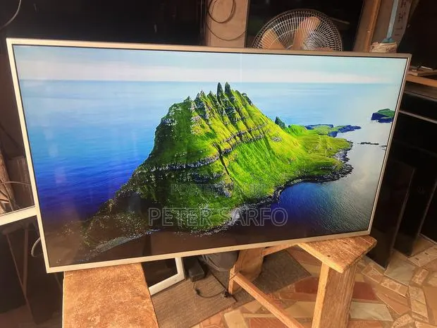 Sony 49 Inch Smart TV · Photo 1
