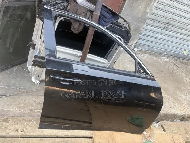 Honda Accord 2019- Front Right Door · Photo 1