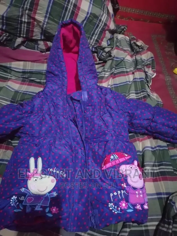 Girls Win Jacket in Good Use Condition · Photo 1