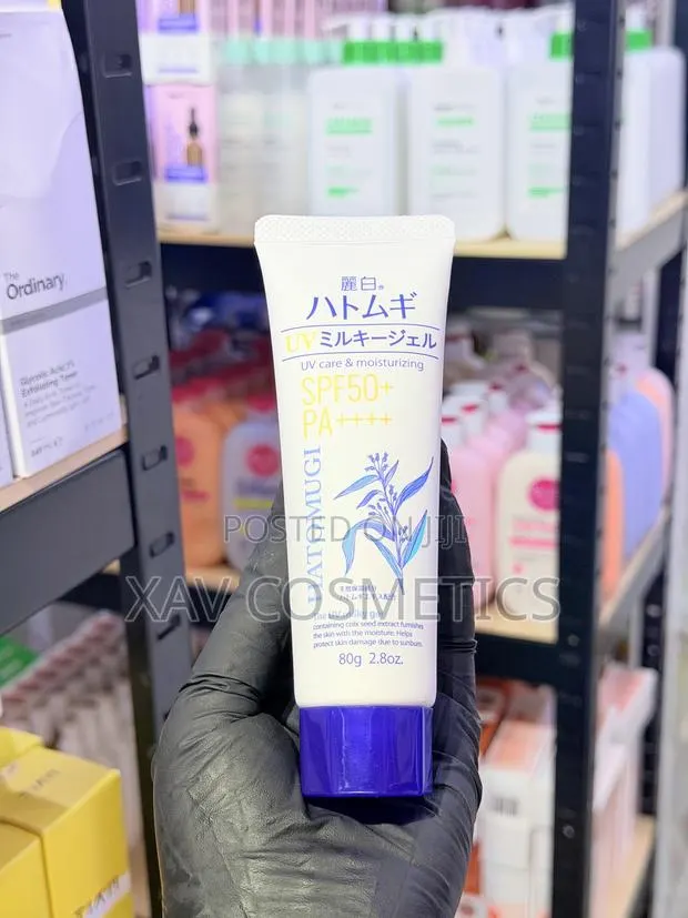 Hatomugi Uv Sunscreen · Photo 1