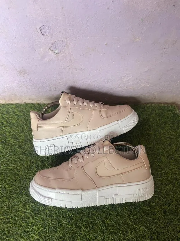 Nike-Air-Force · Photo 1