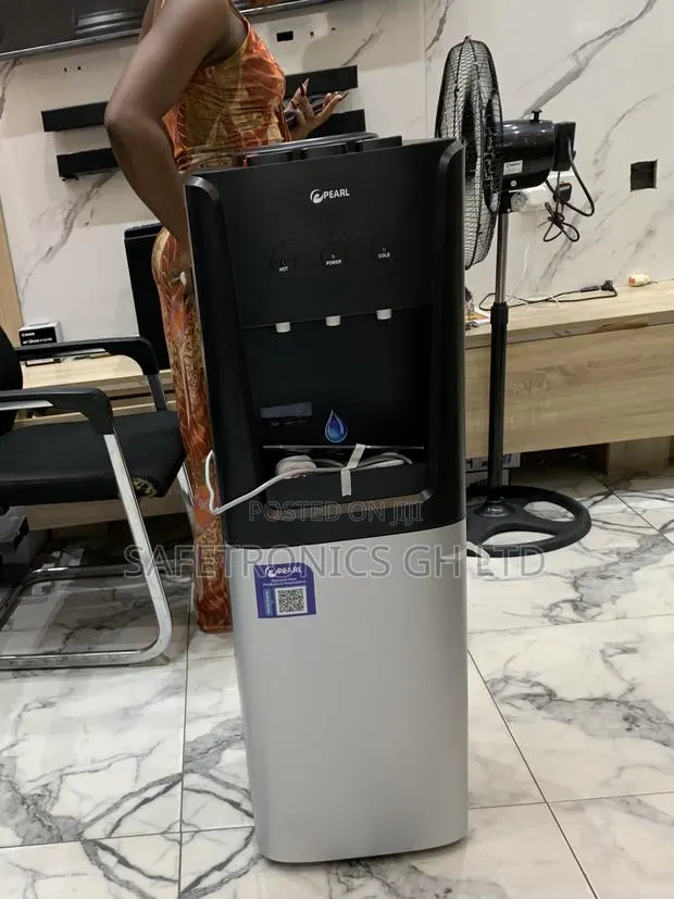 Accurate New the Term PWD-4015 Hot and Cold Water Dispenser Pearl · Photo 1