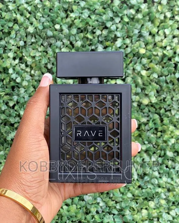 Lattafa Rave Now Black Perfume Spray · Photo 1