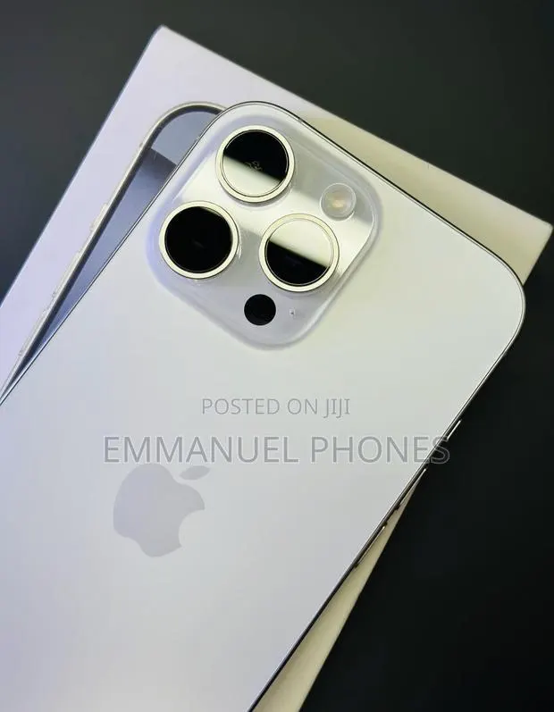 New Apple iPhone 16 Pro Max 1 TB Gray · Photo 1