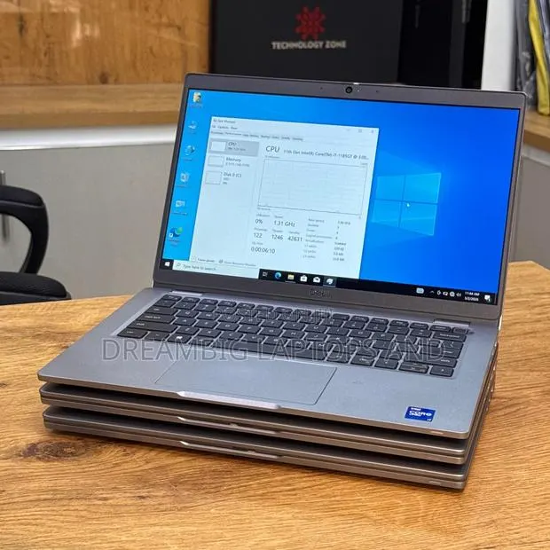 Laptop Dell Latitude 5320 16GB Intel Core i5 SSD 256GB · Photo 1