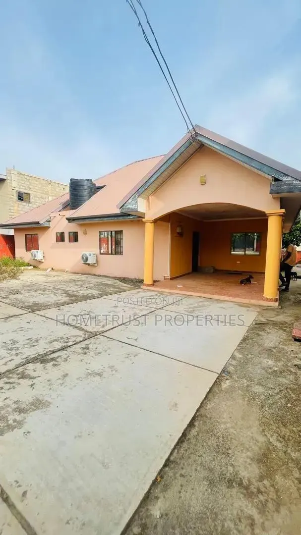4bdrm House in Amasaman Wachild for sale · Photo 1