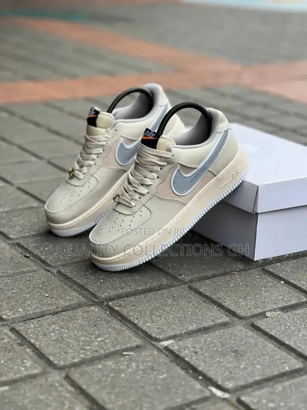 Airforce Nike Light Cream · Photo 1
