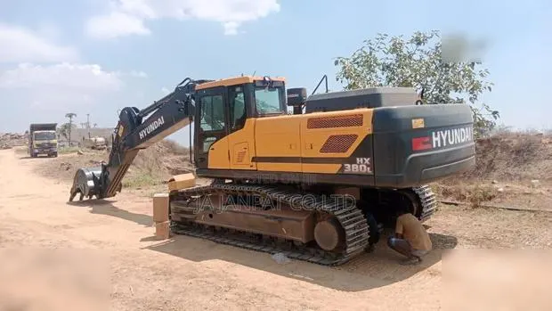 2025 Hyundai HX380L Crawler Excavator