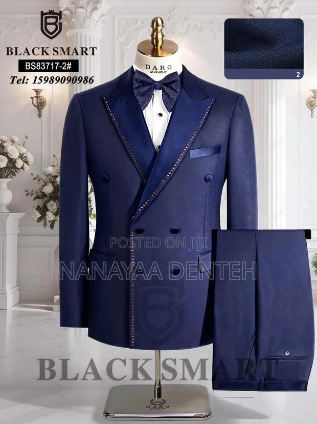 Classy Men's Double Brested · Photo 1