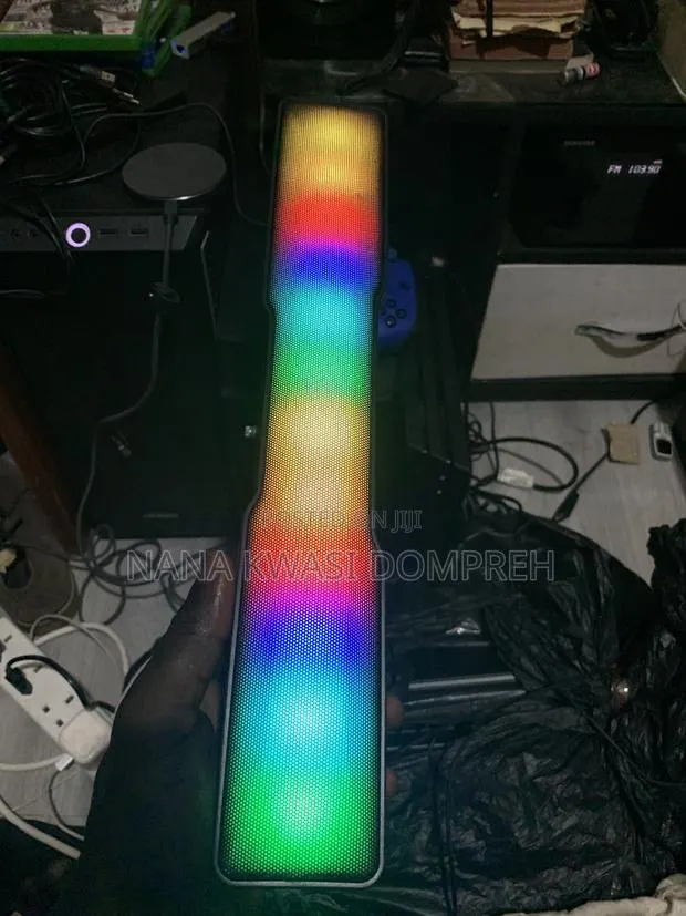 Uk Laptop/ Desktop RGB Speaker · Photo 1