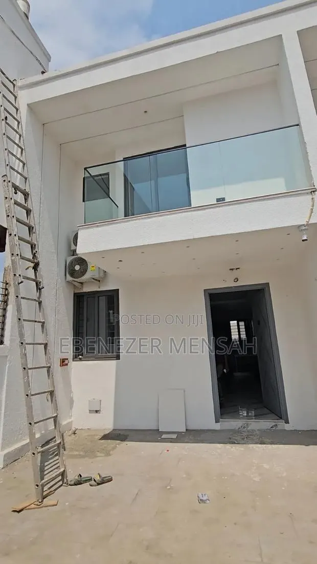 2bdrm Townhouse / Terrace in Ashaley Botwe, Accra Metropolitan for rent · Photo 1