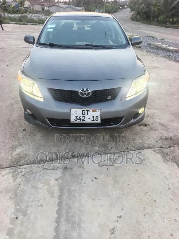 Toyota Corolla 2010 Gray · Photo 1
