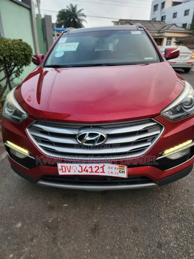 Hyundai Santa Fe 2017 Red · Photo 1