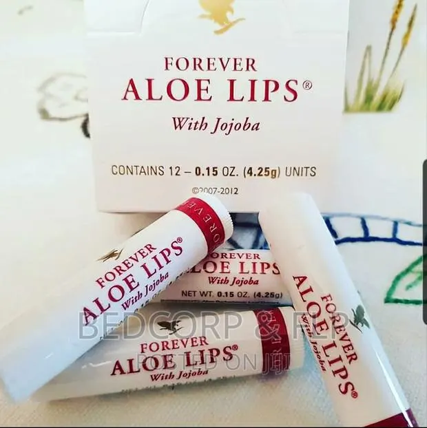 Forever Aloe Lips With Jojoba Balm · Photo 1