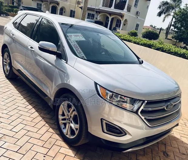 Ford Edge Titanium 4dr AWD 2017 Silver · Photo 1