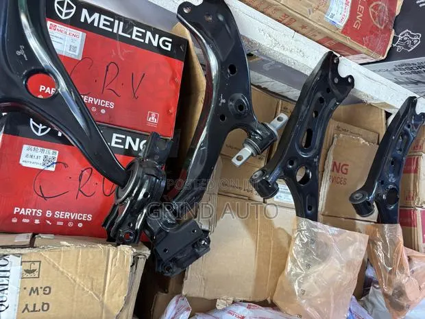 Honda CrV Front Low Arms and Back Arms Available · Photo 1
