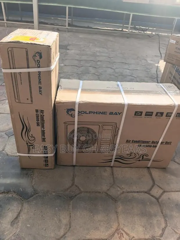 Silent and Powerful Cooling Air Conditioner 1.5HP Dolhine Bay · Photo 1