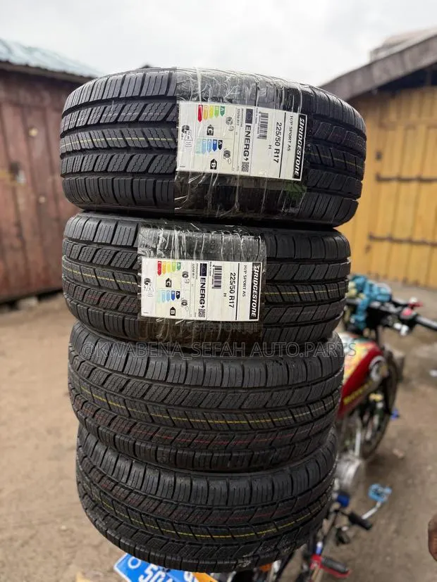 Original Bridgestone 225/50r17 Tyres Available for All Cars · Photo 1