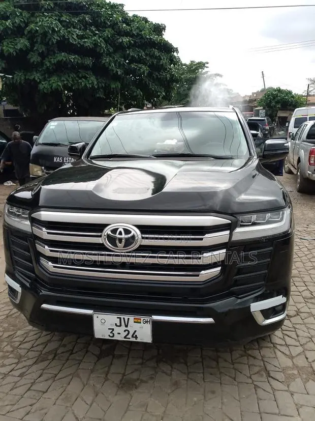 Car Rental- New Landcruiser for Rent · Photo 1