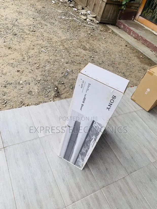 Newly in Box Sony 400W 5.1ch Wireless Home Soundbar System [HT-S20R] · Photo 1