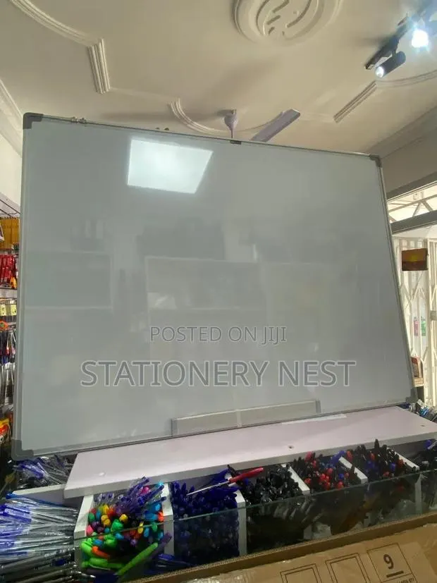 Deli 36*24 White Board · Photo 1