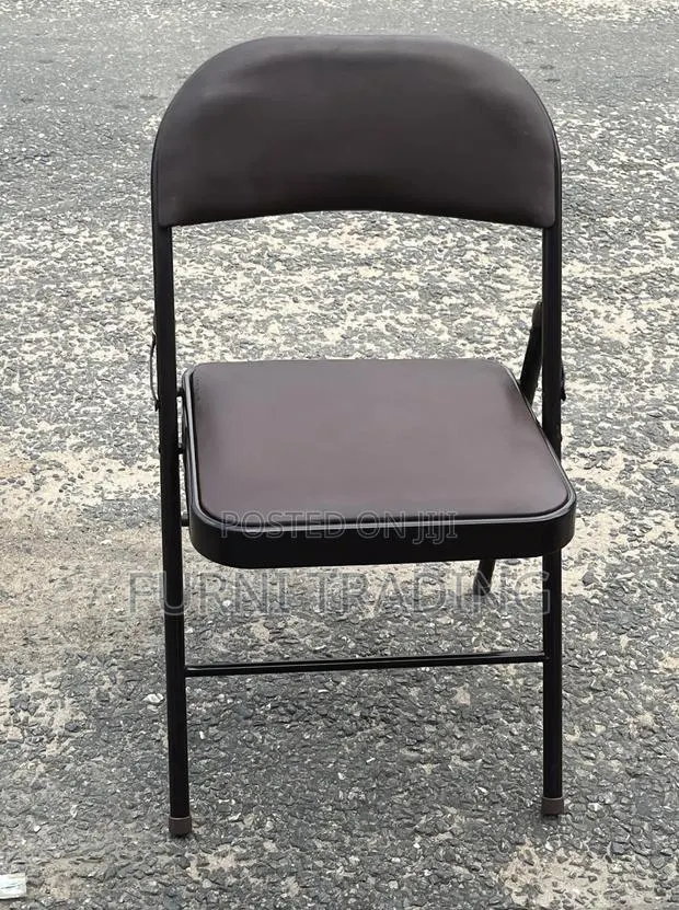 Event Folding Chair · Photo 1