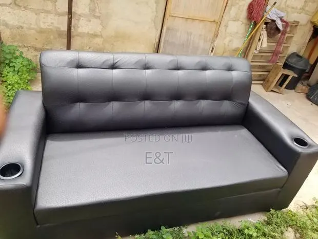 Black 3in1 Sofa · Photo 1