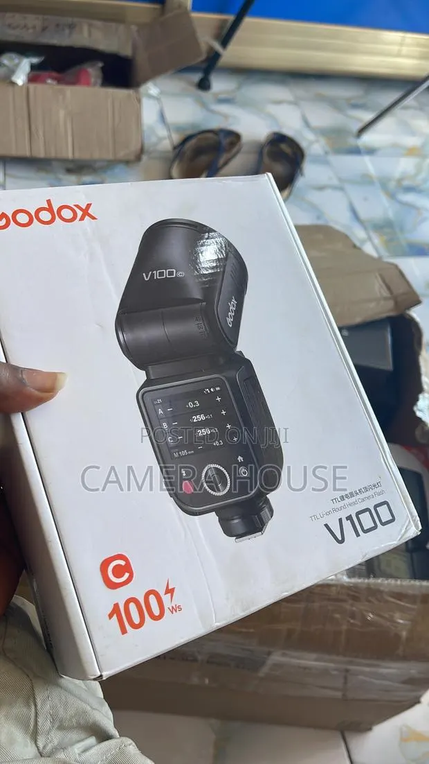 Godox V100 Flash · Photo 1