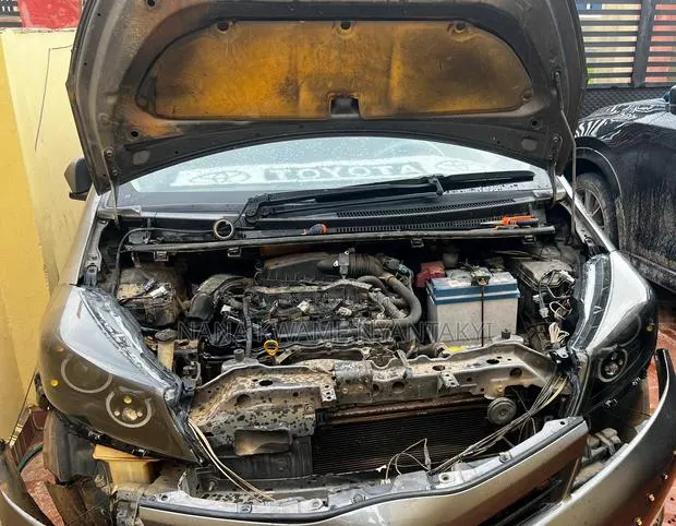 Toyota Vitz Headlights Pair 2012 to 2014 Model · Photo 1