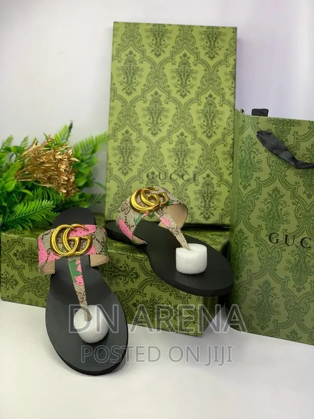 *Fresh New GUCCI SLIPPERS SIZE 37 to 41. · Photo 1