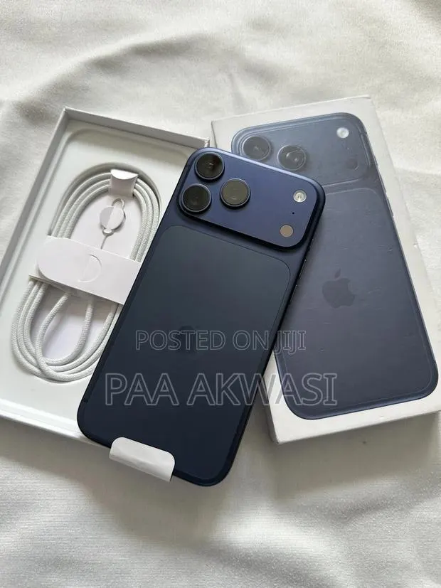 New Apple iPhone 17 Pro Max 512 GB Blue · Photo 1