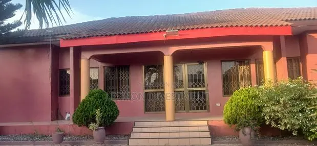 3bdrm Villa in Lesmon Investment, Baatsona Total for rent · Photo 1
