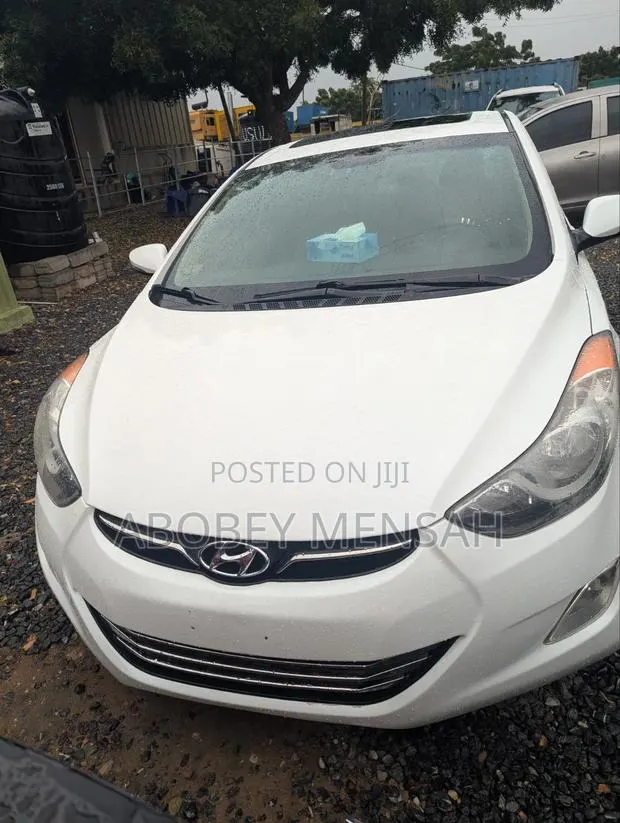 Hyundai Elantra Limited 2012 White · Photo 1