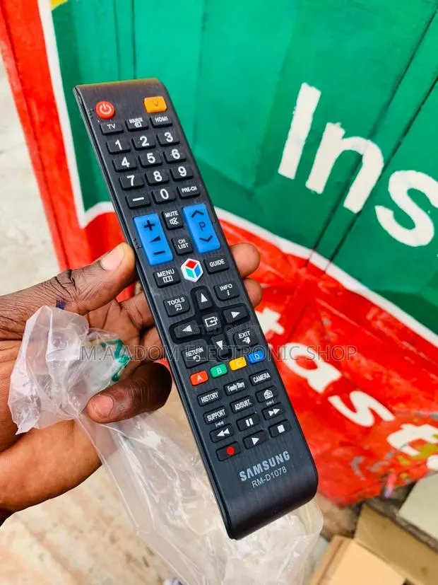 Samsung Tv Remote -Short One · Photo 1