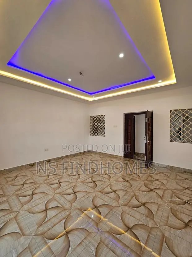 3bdrm Apartment in Parakou Estate for rent