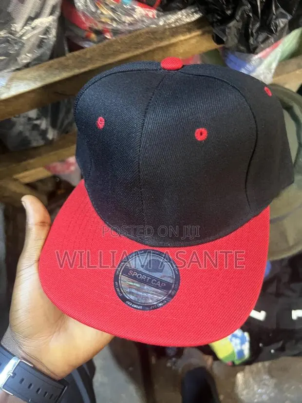 Plain Snapback Caps · Photo 3