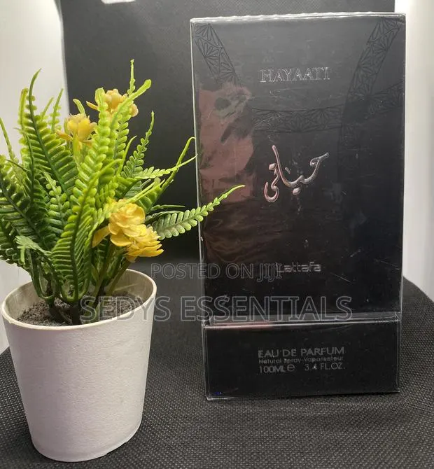 Hayaati Black Perfume · Photo 1