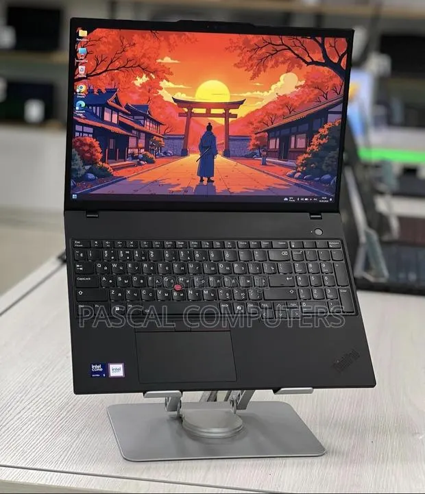 New Laptop Lenovo ThinkPad E15 16GB Intel Core Ultra 5 SSD 512GB · Photo 1