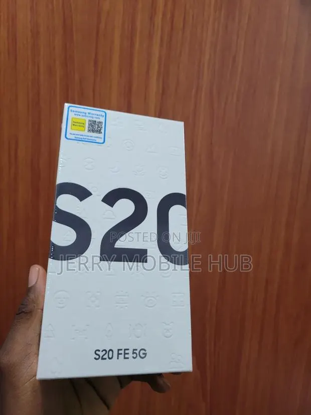 New Samsung Galaxy S20 FE 5G 128 GB Blue · Photo 1