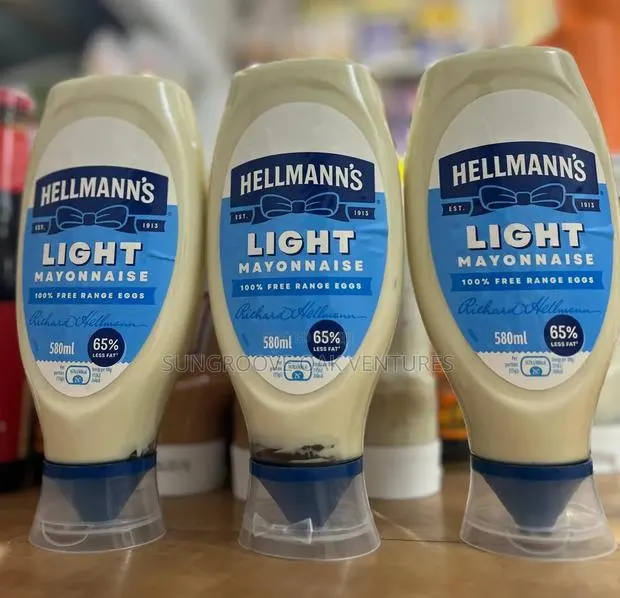 Hellman's Light Mayonnaise Squeeze 580ml · Photo 1