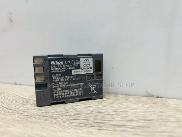 Original Nikon en-El3e Camera Battery · Photo 1