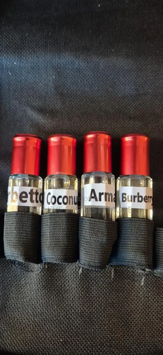 Undiluted Oil Based Perfume · Photo 1