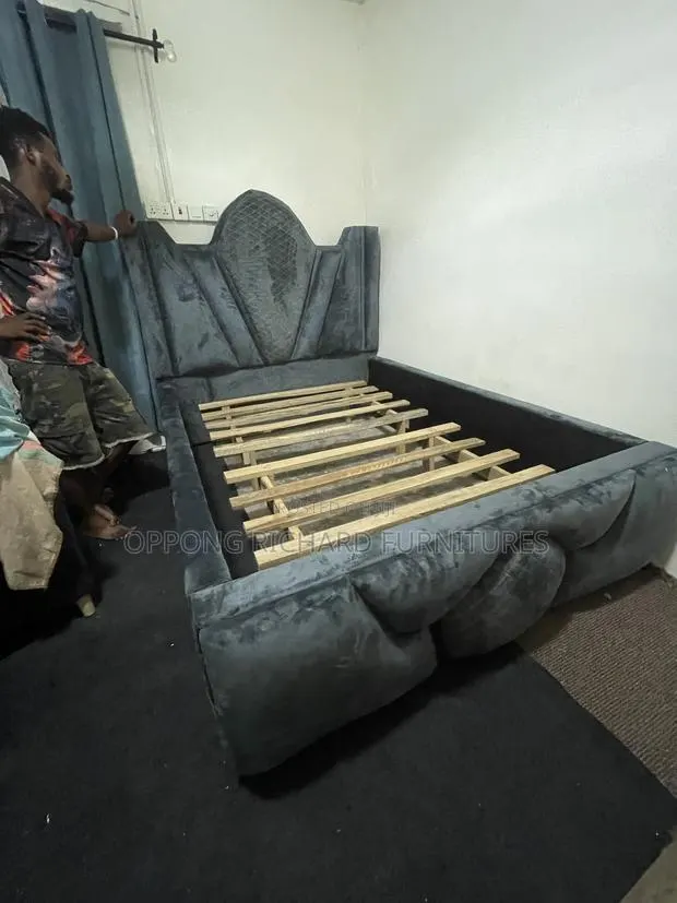 Foreign Double Bed · Photo 1