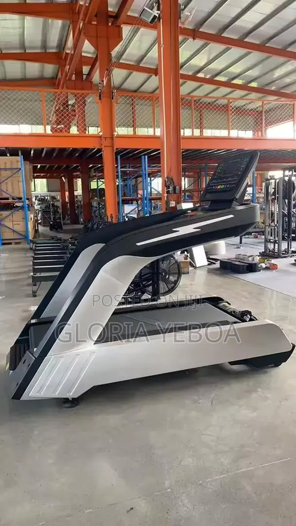 Pre-Order Heavy Duty Commercial Treadmill · Photo 1