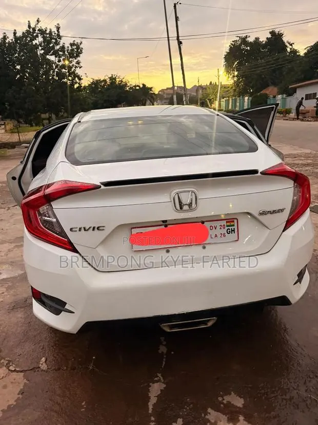 Honda Civic 2020 White · Photo 1