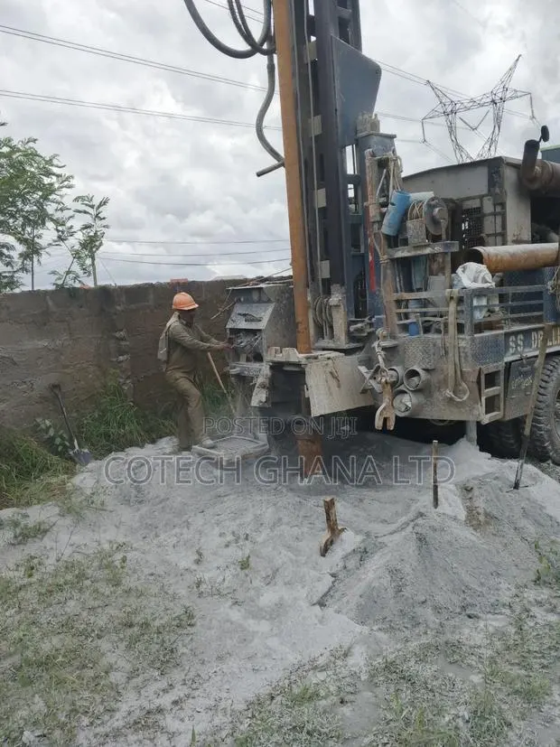 Borehole Within Secondi, Tarkoradi, Shama,Nzima · Photo 1