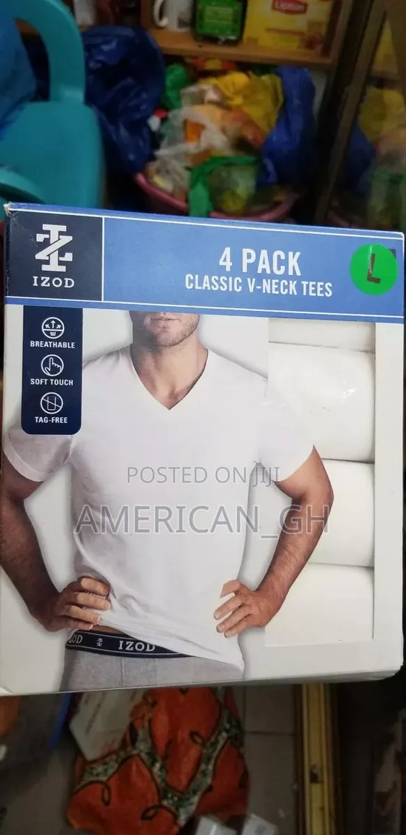 IZOD Classic v-Neck Tees ( L ) · Photo 1