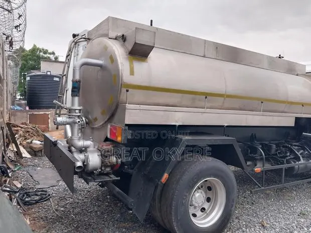 Hyundai 5ton · Photo 1